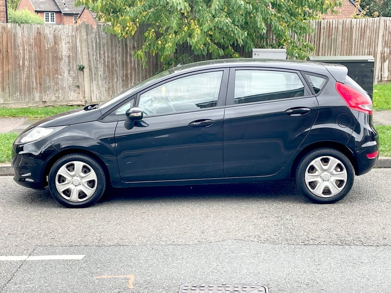 FORD FIESTA 1.2 STYLE 5 DOOR FULL YEARS MOT LOW MILEAGE SERVICE HISTORY RELIABLE RUNNER 