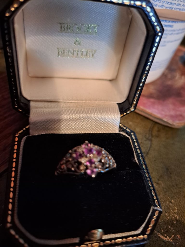 Brooks and Bentley Amethyst Cross Ring