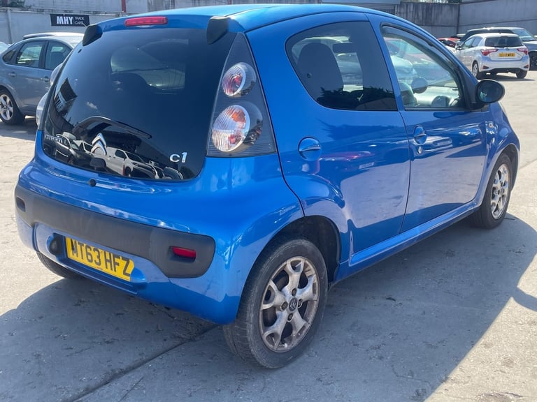 2013 Citroen C1 1.0i VTR+ Euro 5 5dr HATCHBACK Petrol Manual