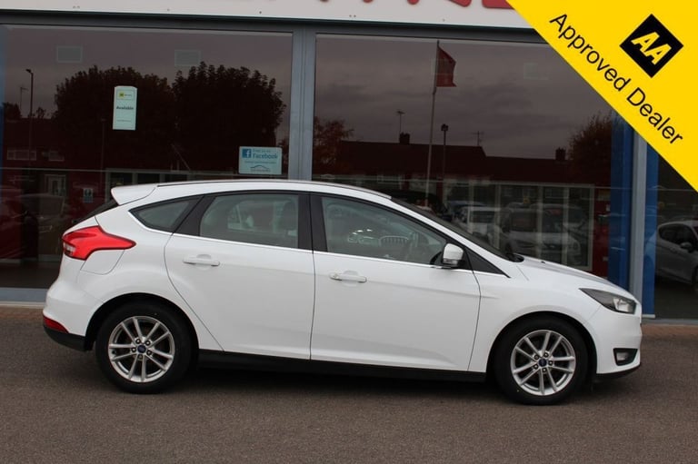 2015 15 FORD FOCUS 1.6 TDCI ZETEC HATCHBACK 5DR DIESEL MANUAL EURO 5 (S/S) (115 