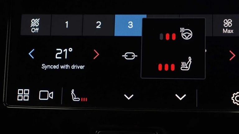 2025 Volvo XC40 Black Edition Ultra B3 Mild hybrid Petrol Automatic SUV Hybrid Automatic