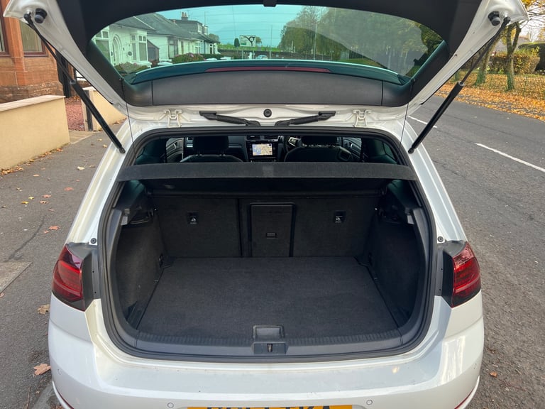 Volkswagen, GOLF GTD, Hatchback, 2017, Manual, 1968 (cc), 3 doors