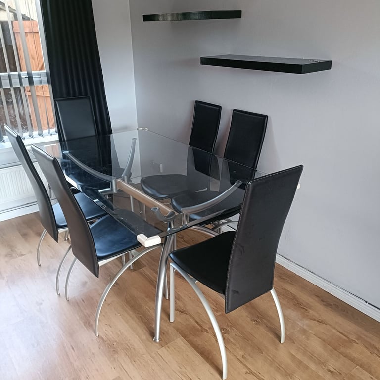 image for Table & 6 chairs