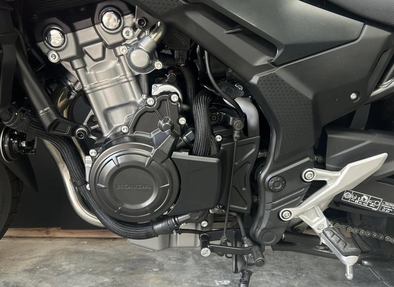 2024 73-PLATE HONDA CB500X ** JUST 2,730 MILES FROM NEW ** EXTRAS **