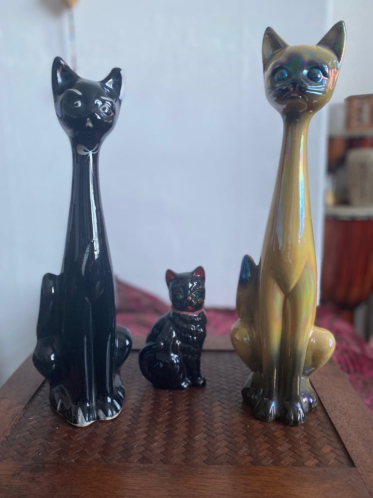 Porcelain Cats 