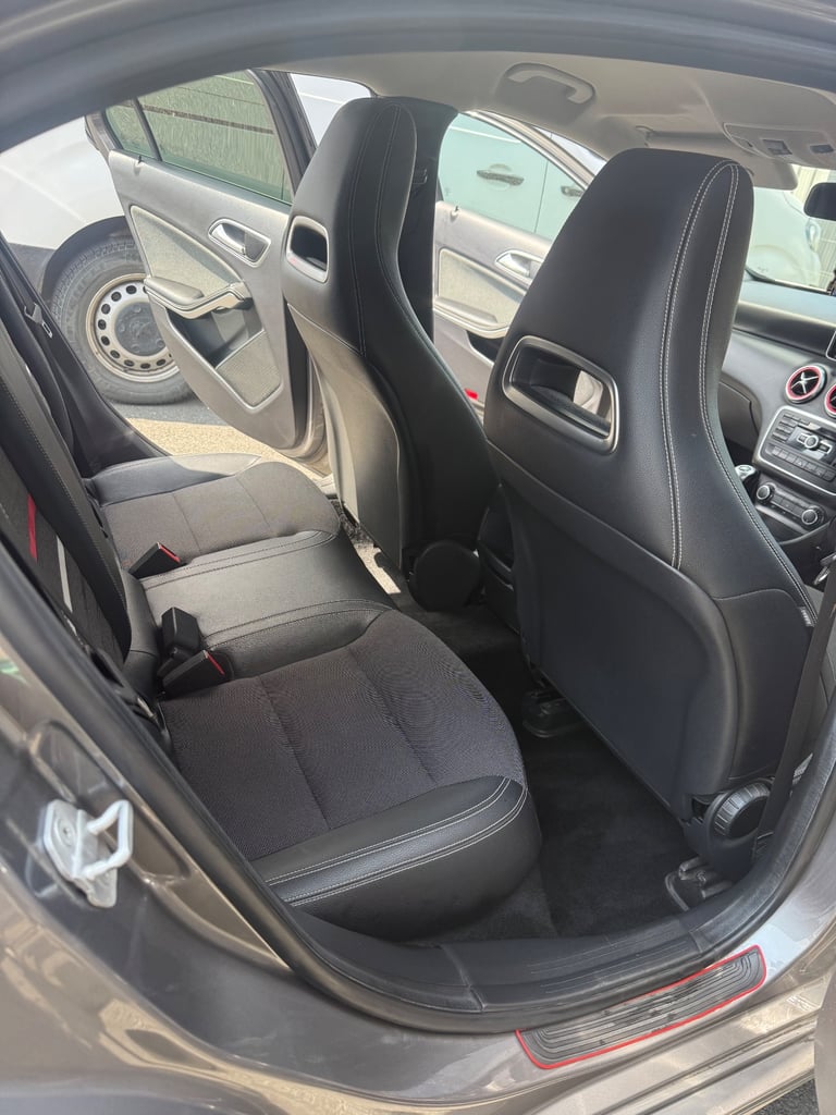 Mercedes-Benz, A CLASS, Hatchback, 2014, Manual, 1461 (cc), 5 doors