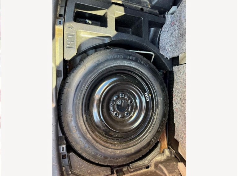 Nissan, JUKE, Hatchback, 2010, Semi-Auto, 1618 (cc), 5 doors