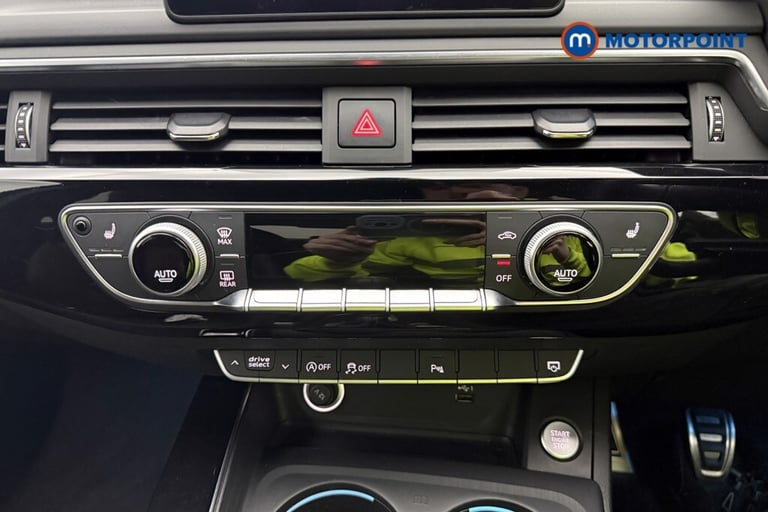 2019 Audi A4 35 TFSI Black Edition 4dr Saloon Petrol Manual