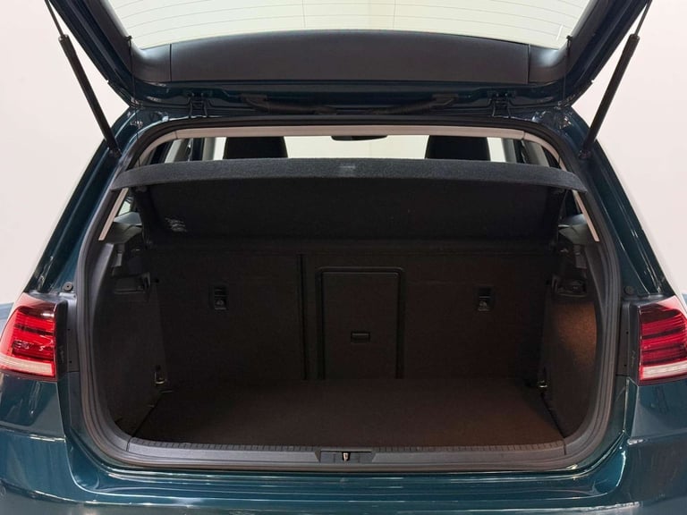 2017 Volkswagen Golf 1.6 TDI BlueMotion Tech SE Nav Euro 6 (s/s) 5dr Hatchback Diesel Manual