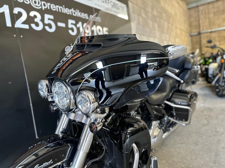 STUNNING LOW MILEAGE 2016/16 HARLEY-DAVIDSON FLHTKL ELECTRA GLIDE UL LOW