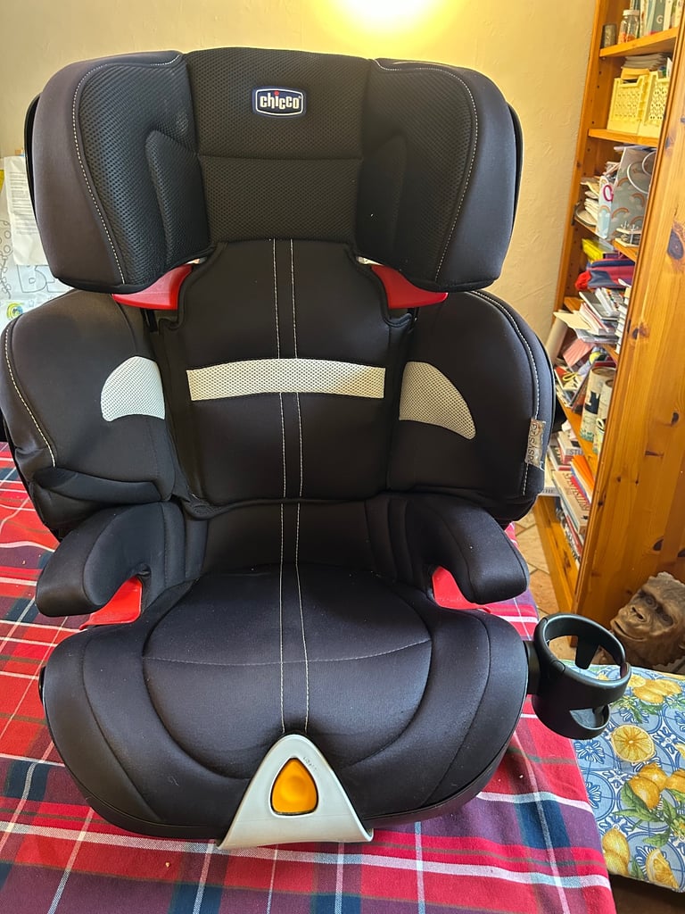 image for Children’s car seat 12-36 safe, adjustable 