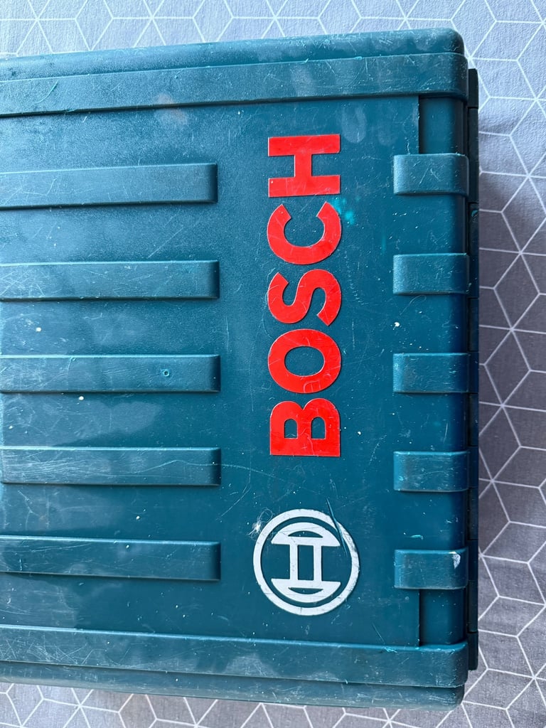 BOSCH SDS DRILL