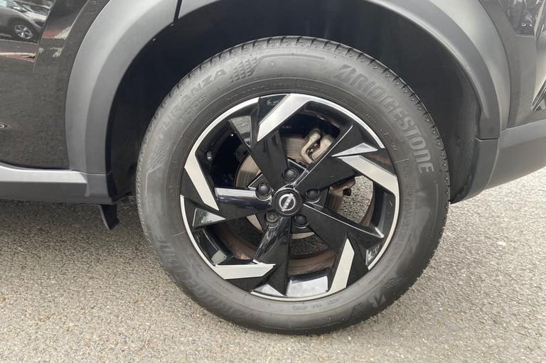 2022 Nissan Juke 1.6 Hybrid N-Connecta 5dr Auto HATCHBACK PETROL/ELECTRIC Automatic
