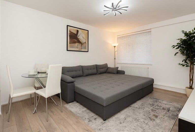 Bayswater ( W2 ) One Bedroom Apartment SHORT TERM LET near Hyde Park