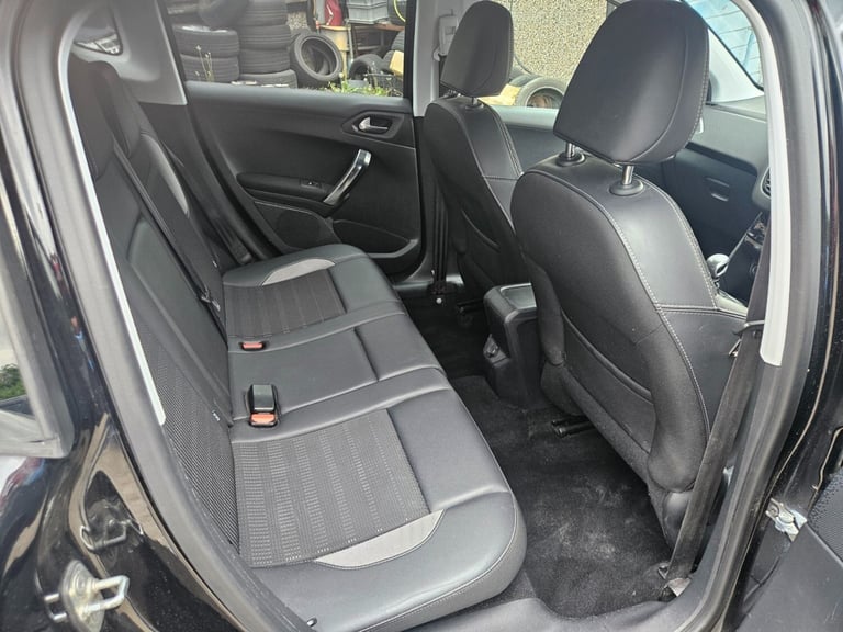 2016 Peugeot 2008 1.6 BlueHDi 120 Allure 5dr HATCHBACK Diesel Manual