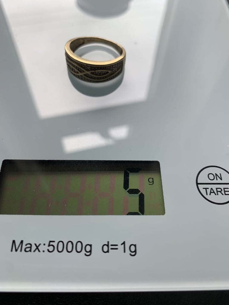 Gold chain  50grm gold rings 10grm