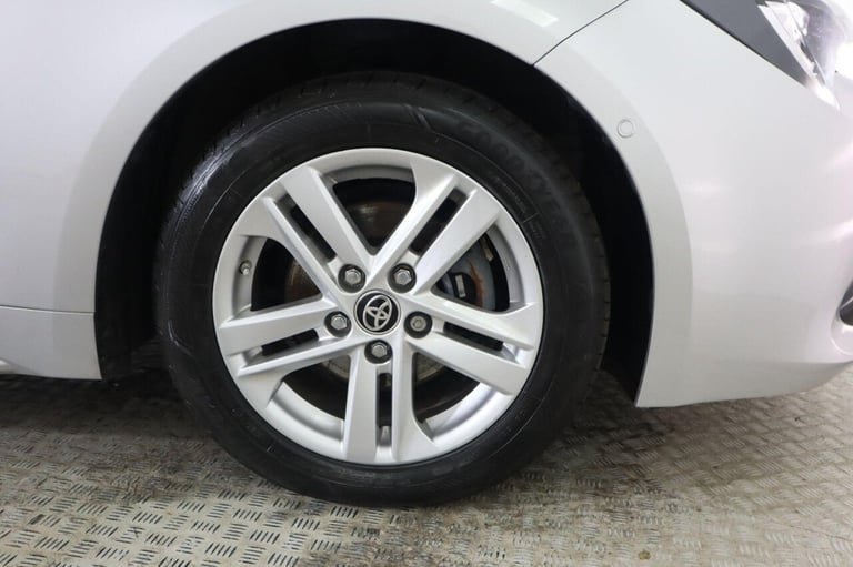 2021 Toyota Corolla 1.8 VVT-h Icon Tech Touring Sports CVT Euro 6 (s/s) 5dr Estate PETROL/ELECTRI...
