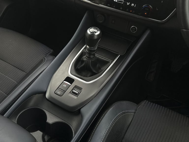 2022 Nissan Qashqai 1.3 DiG-T MH Tekna 5dr SUV PETROL Manual