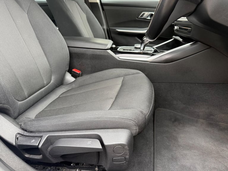 2021 BMW 3 Series 2.0 330e 12kWh SE Pro Auto Euro 6 (s/s) 4dr SALOON Petrol/Electric Hybrid Autom...