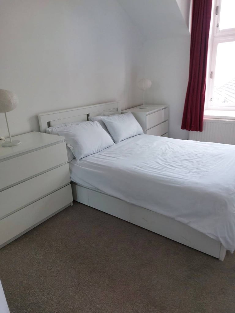 image for 1 bedroom flat, Merkland Street, Partick, G11, Great location + excellent transport links