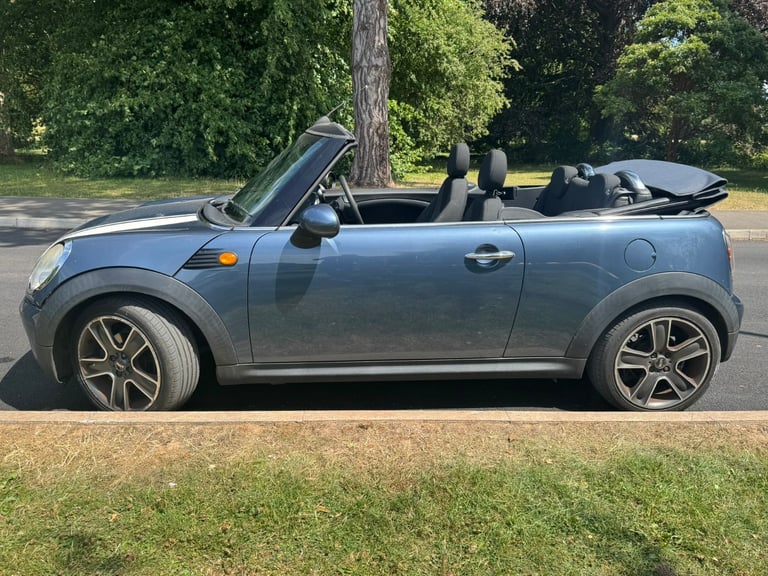 Mini, CONVERTIBLE, Convertible, 2010, Manual, 1598 (cc), 2 doors