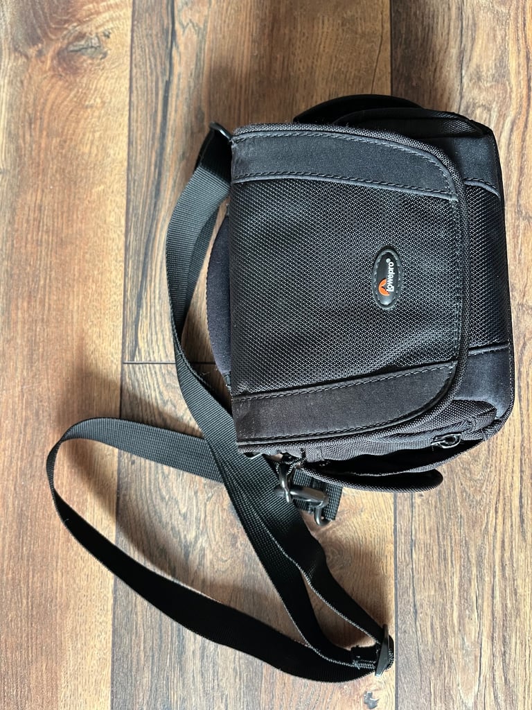 image for Lowepro - Small camera case 