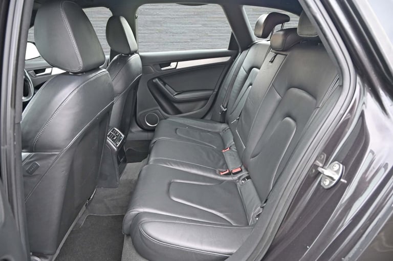 AUDI A4 S LINE 3.2 V6 FSI QUATTRO PETROL AUTO AVANT/ESTATE 2009 [58] GREY