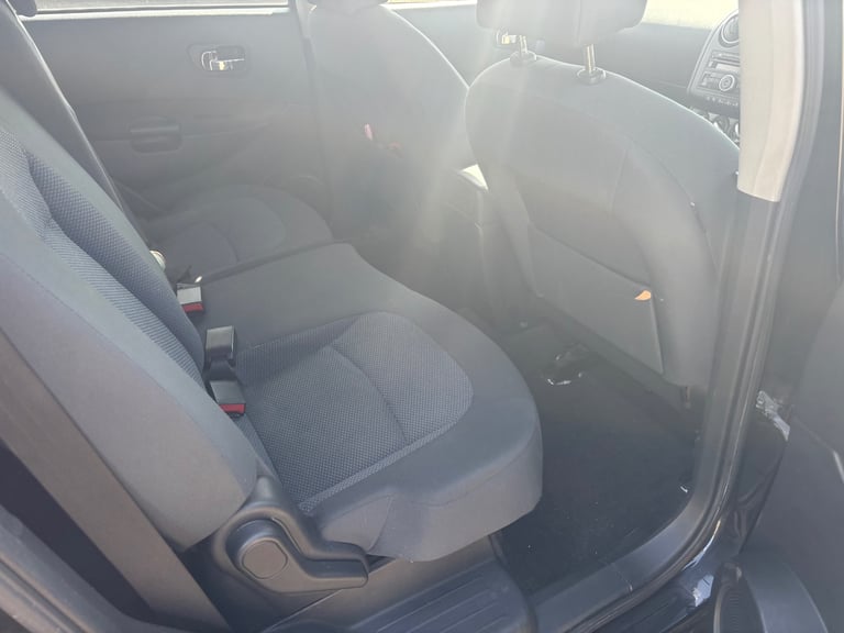 2009 Nissan Qashqai+2 1.6 Visia 5dr HATCHBACK Petrol Manual