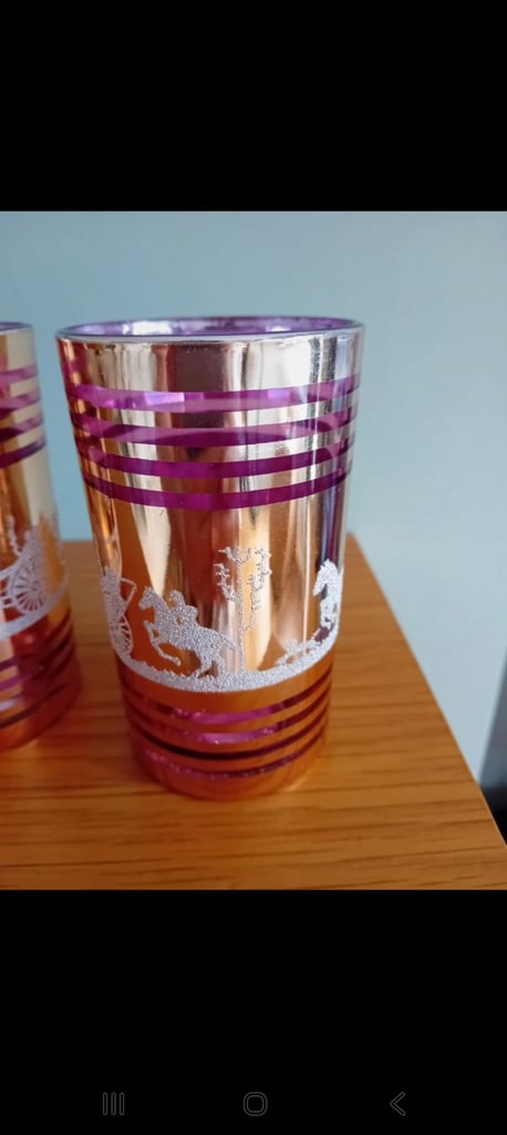 Vintage 2 gilded glass tumblers made in Korea