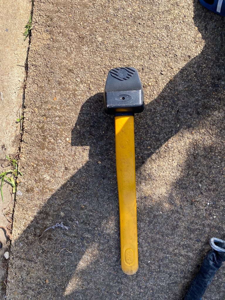 Steering wheel stop lock 