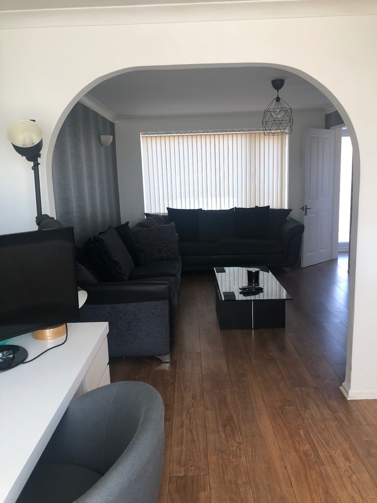 Stunning 3 bed semi 