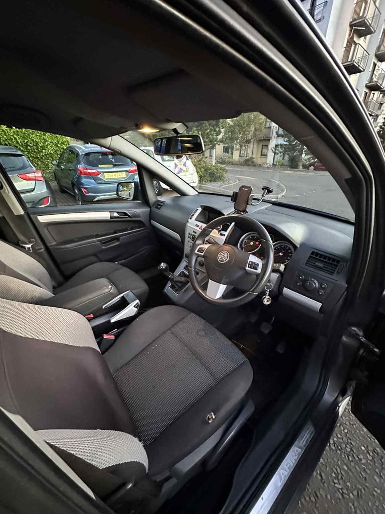 Vauxhall, ZAFIRA, MPV, 2011, Manual, 1686 (cc), 5 doors