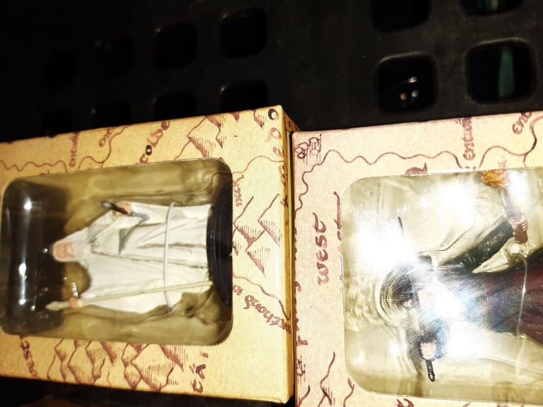 Boxed lord of rings figures collectable