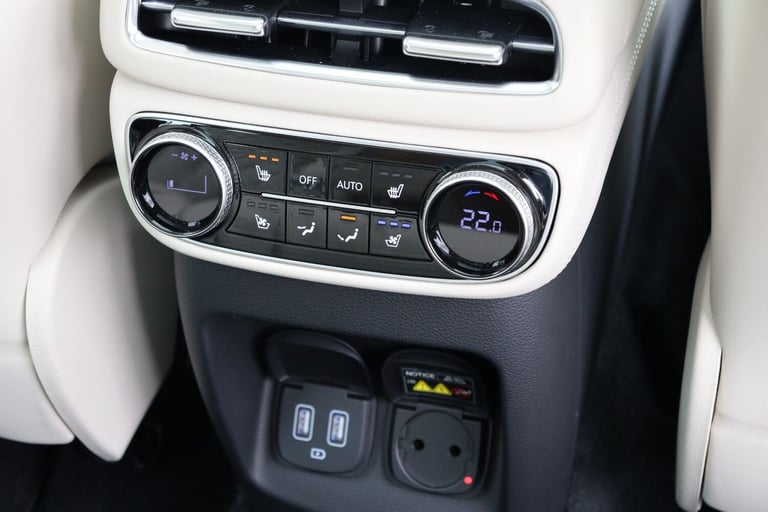 2025 Genesis GV80 2.5T Luxury 5dr Auto AWD [7 Seat] MPV PETROL Automatic