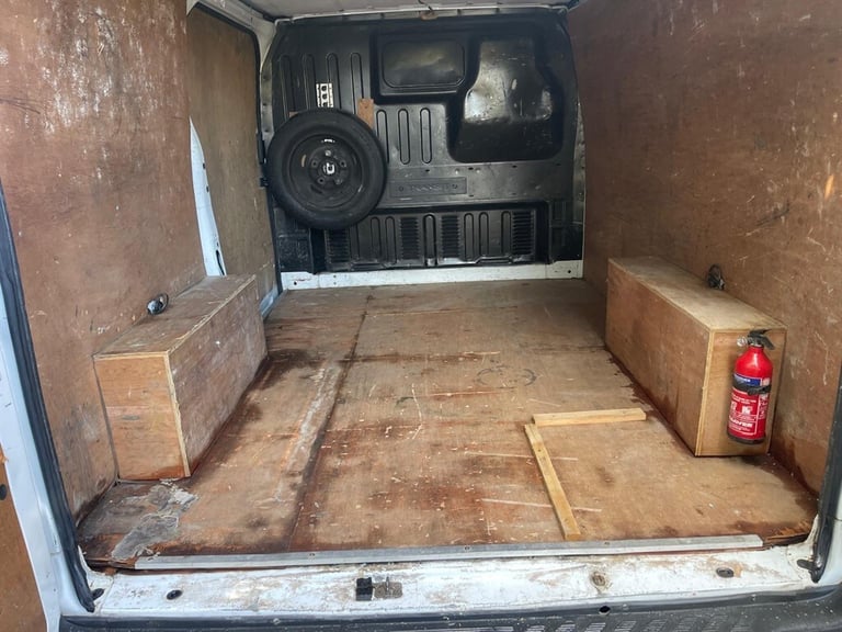2012 Ford Transit Low Roof Van TDCi 100ps PANEL VAN DIESEL Manual