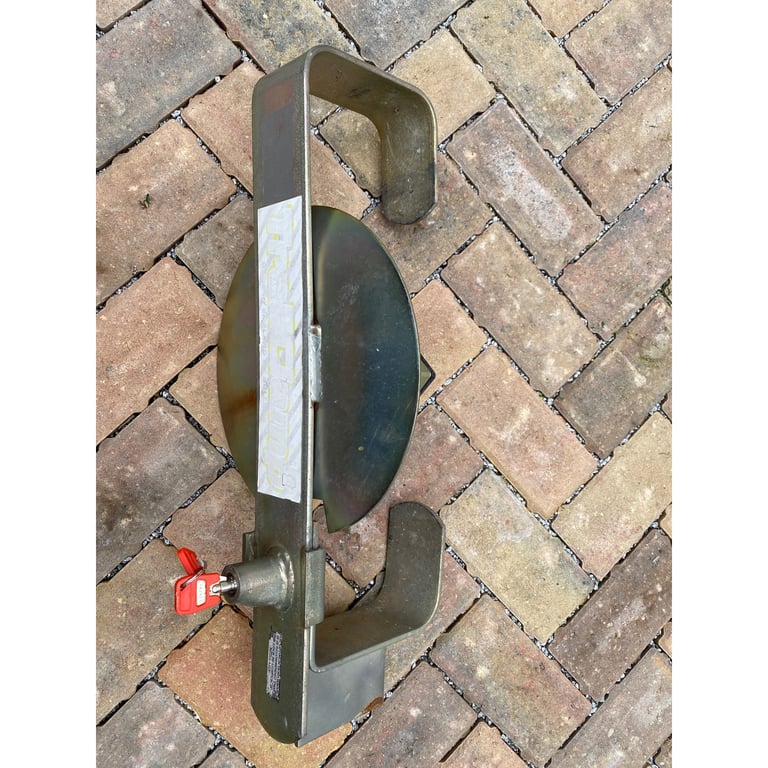 Wheel Clamp Bulldog 'Trailclamp' TC150 tyres 419h x 165mm w x203mm 