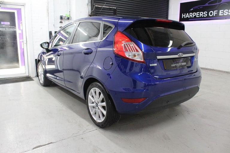 2017 Ford Fiesta 1.0T EcoBoost Titanium Euro 6 (s/s) 5dr HATCHBACK Petrol Manual
