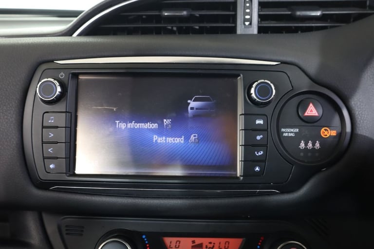 2014 Toyota Yaris 1.33 Dual VVT-i Excel Hatchback 5dr Petrol Manual Euro 5 Euro 5 (99 ps) Hatchba...