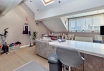 spacious 2 Bedroom apartment in chorlton