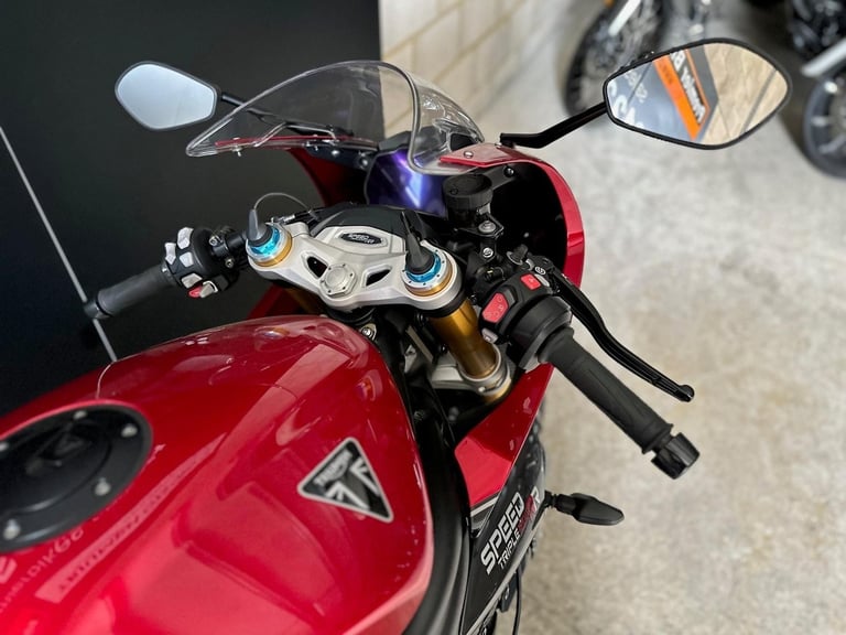 Stunning Low Mileage 2021/71 Triumph Speed Triple 1200 RR Motorcycle 