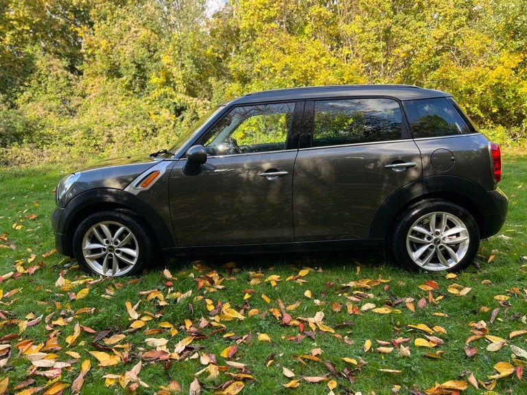 2011 MINI Countryman 1.6 Cooper 5dr Auto HATCHBACK Petrol Automatic