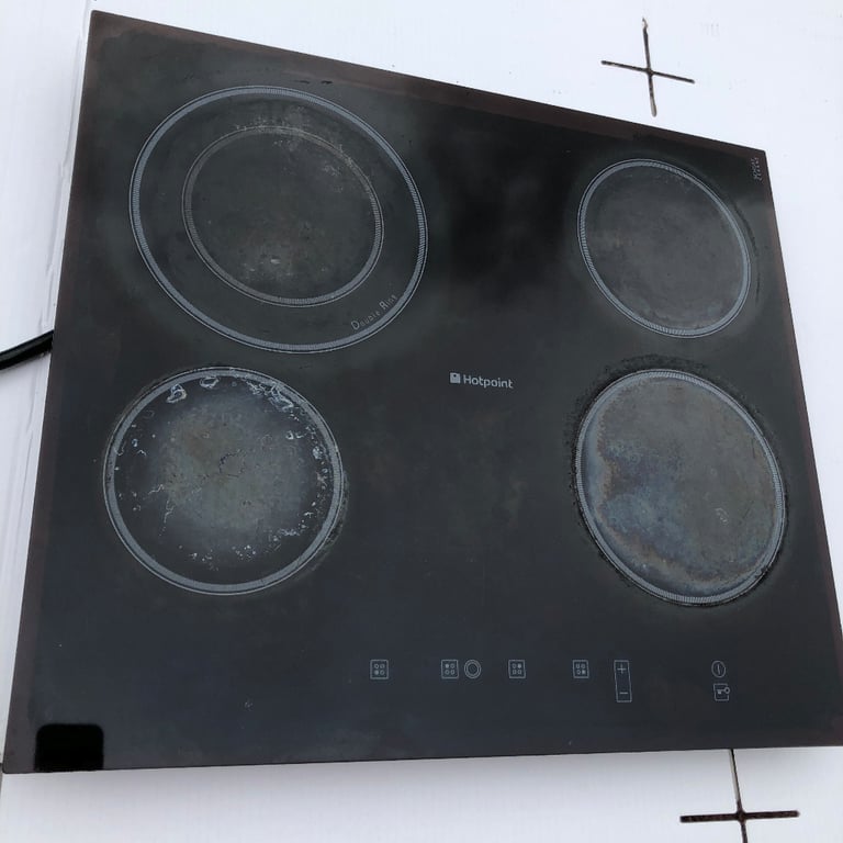 Hotpoint Elegance CRC641DB ELECTRIC HOB Four Rings Glass Ceramic Surface Schott Ceran (£299 ONP)