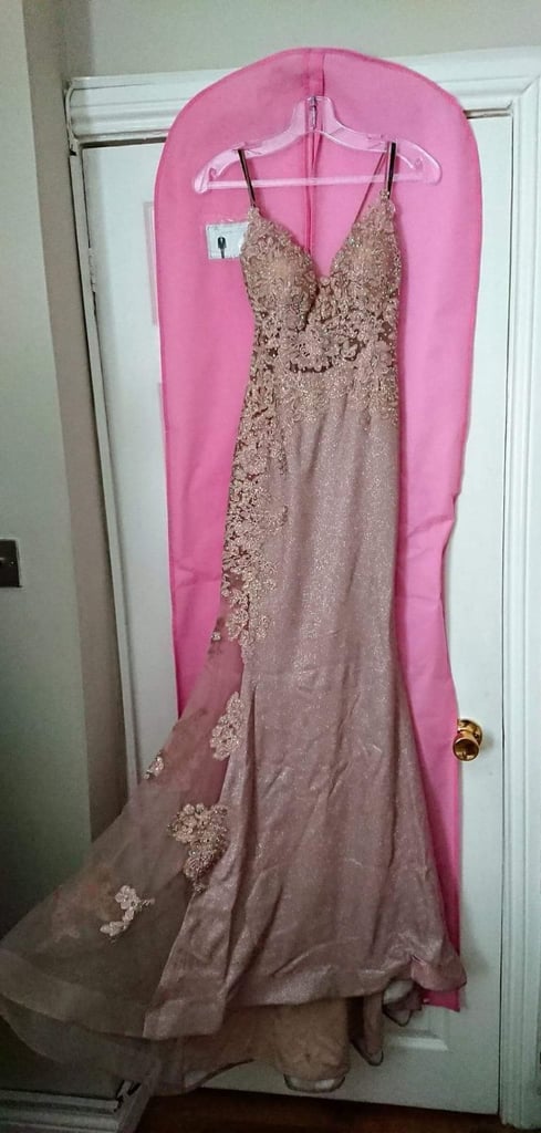  Ex store stock,  Designer Gowns, Prom Dresses Bridal gowns from leading designers.