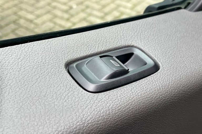 2025 Ford Transit 460 Leader L4 H3 ELWB High Roof 17 Seat Minibus RWD 2.0 EcoBlue 165ps, PRIV Min...