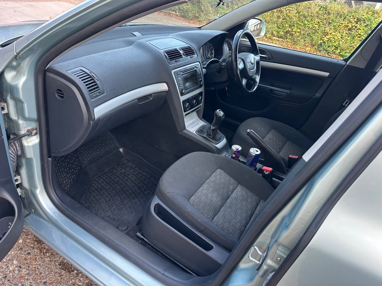 Skoda, OCTAVIA, Hatchback, 2011, Manual, 1598 (cc), 5 doors