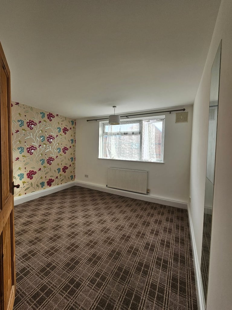 2-bedroom flat 
