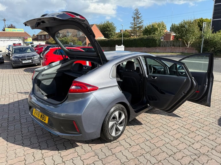 2018 Hyundai IONIQ 1.6 h-GDi Premium DCT Euro 6 (s/s) 5dr HATCHBACK Petrol/Electric Hybrid Automatic