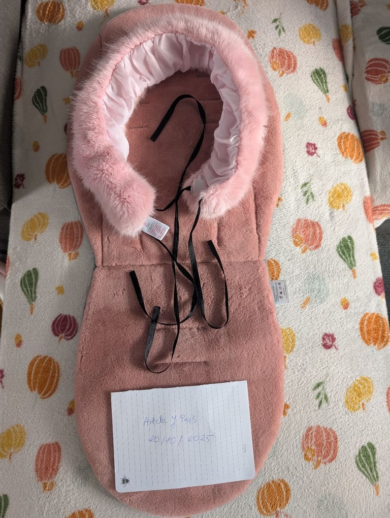 image for Egg Pink 🩷 Fluffy Liner/Pink 🩷 Fur Hood Trim 