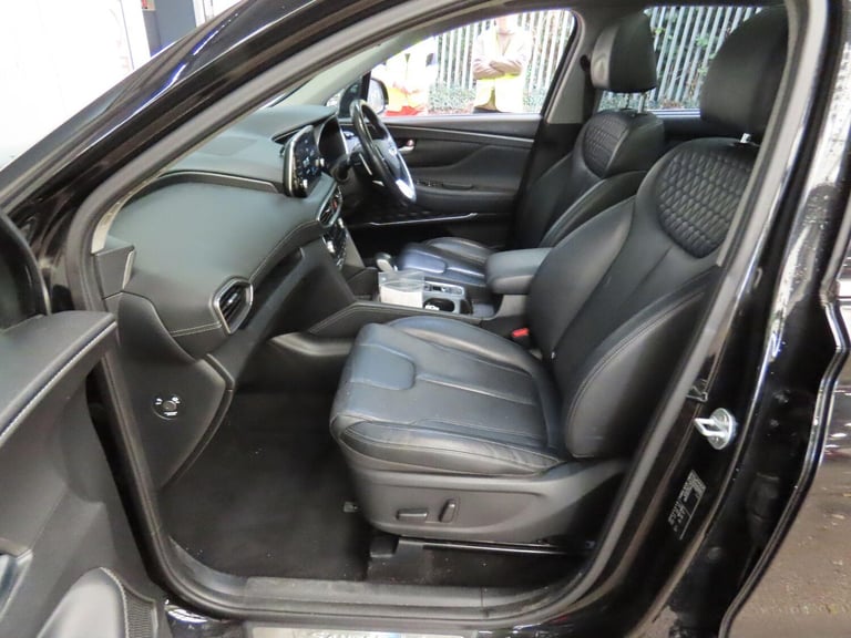 2018 Hyundai Santa Fe 2.2 CRDi Premium SE Auto 4WD Euro 6 (s/s) 5dr 7 Seat ESTATE Diesel Automatic