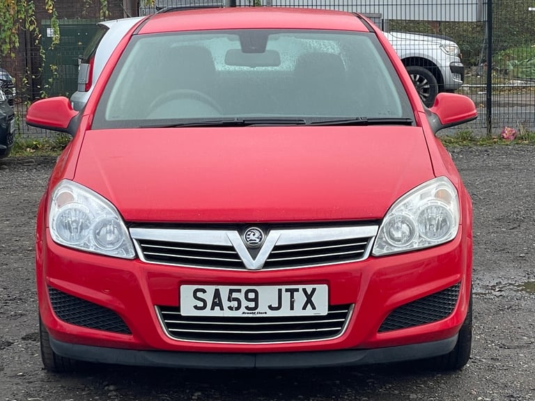 * 59 2010 VAUXHALL ASTRA 1.4L 5 DOOR + LONG MOT + IDEAL FIRST CAR + HPI CLEAR * 